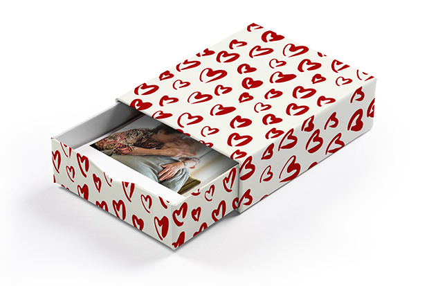 Image of Bilderbox mit 100 Fotos im Design "Herzklopfen Red"
